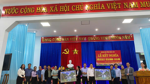 LỄ KẾT NGHĨA GIỮA XÃ EA LY VỚI 2 XÃ PHÍA TÂY DẮK LĂK